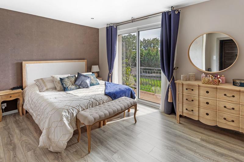 Maison - 175 m² - 7 pièces