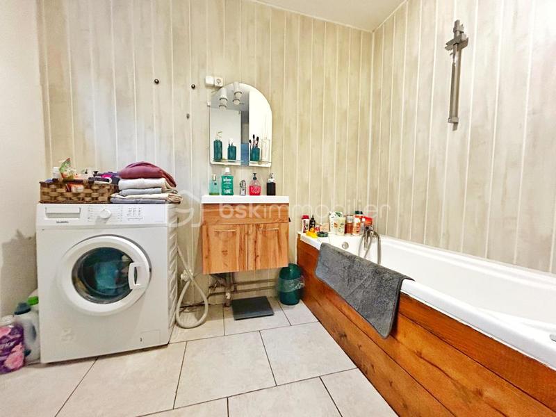 Maison - 93 m² - 5 pièces