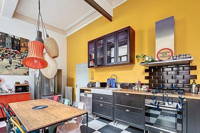 Appartement - 225 m² - 7 pièces