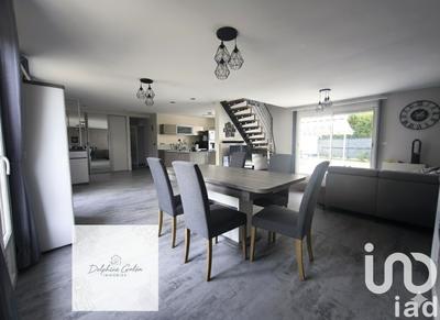 Maison - 120 m² - 5 pièces