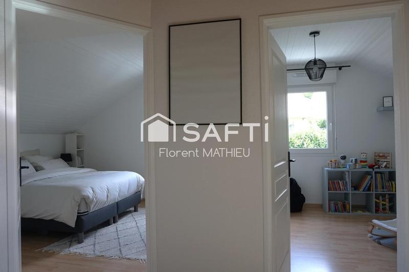 Maison - 95 m² - 5 pièces