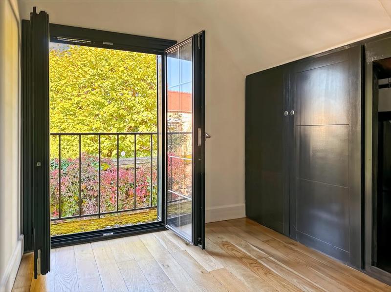 Maison - 200 m² - 6 pièces