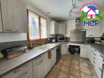 Maison - 90 m² - 4 pièces