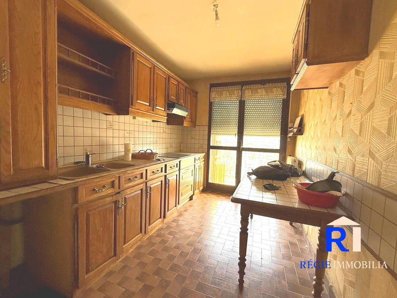 Appartement - 97 m² - 5 pièces