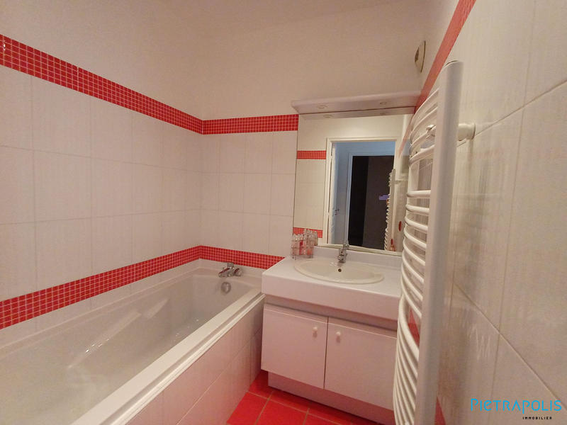 Maison - 142 m² - 6 pièces