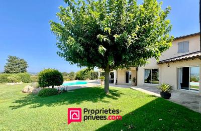Villa - 203 m² - 6 pièces