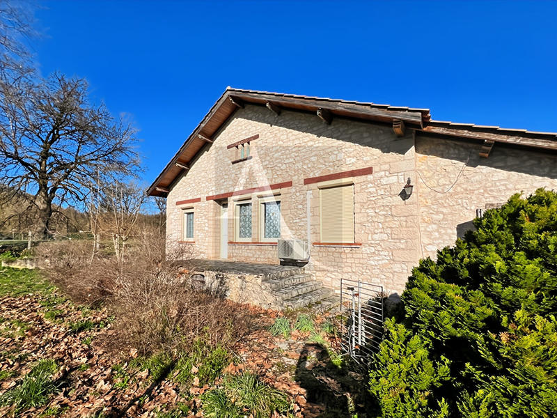 Maison - 110 m² - 4 pièces
