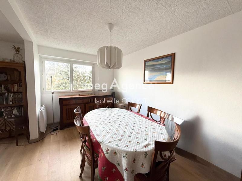 Appartement - 79 m² - 4 pièces