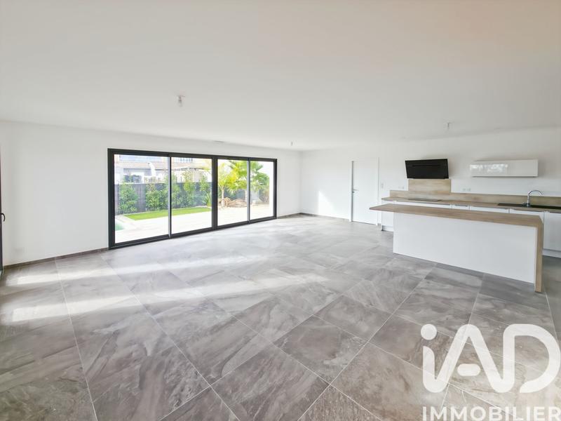 Maison - 112 m² - 5 pièces