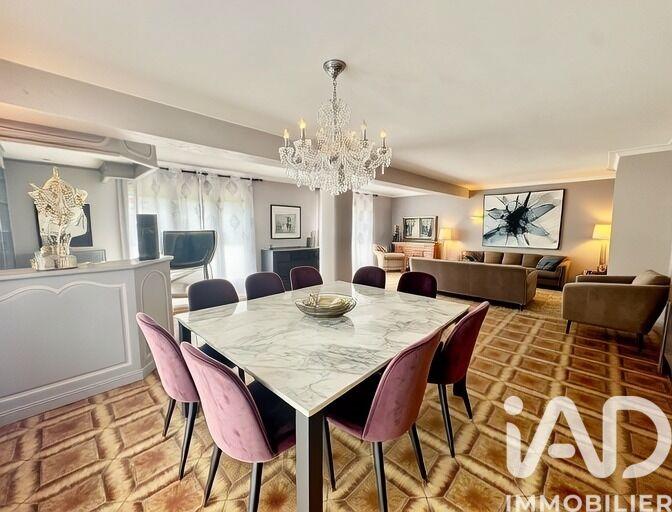 Maison - 189 m² - 5 pièces