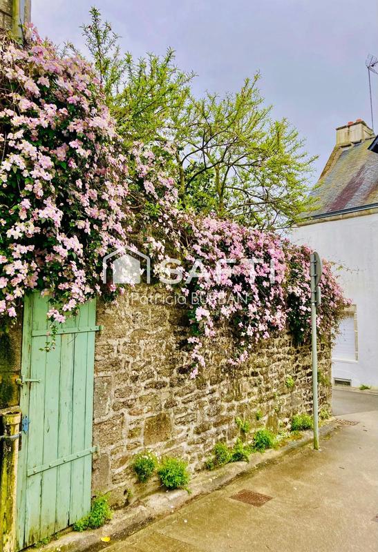 Maison - 184 m² - 8 pièces