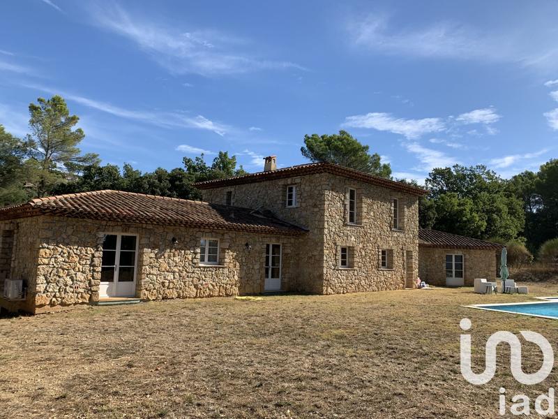 Maison - 370 m² - 10 pièces