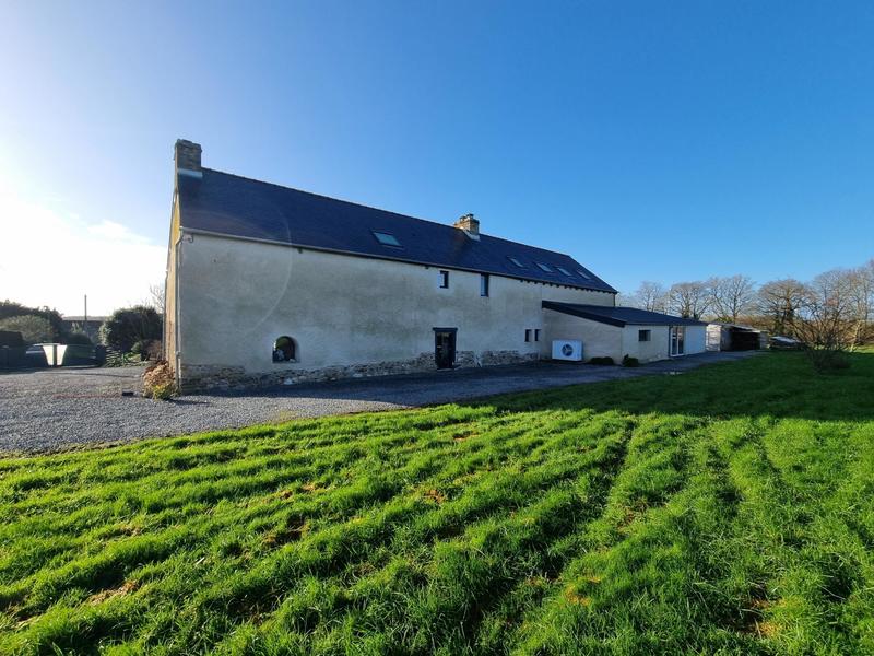 Maison - 200 m² - 6 pièces