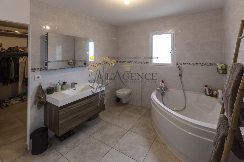 Maison - 156 m² - 6 pièces