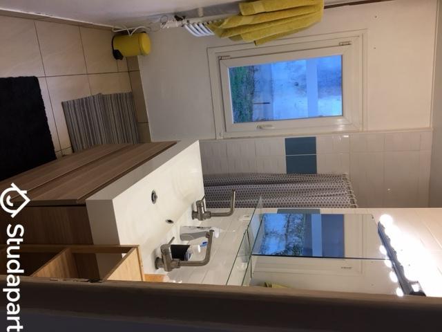 Chambre - 11 m² - 1 pièce