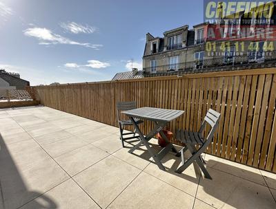 Appartement - 99 m² - 4 pièces