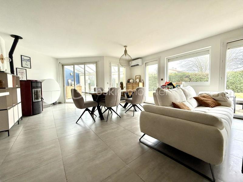 Maison - 142 m² - 6 pièces