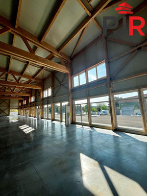 Local d'activités - 150 m²