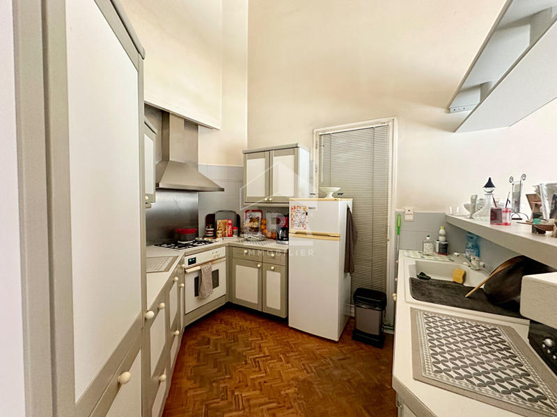 Maison - 228 m² - 8 pièces