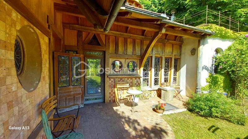 Demeure - 310 m² - 8 pièces