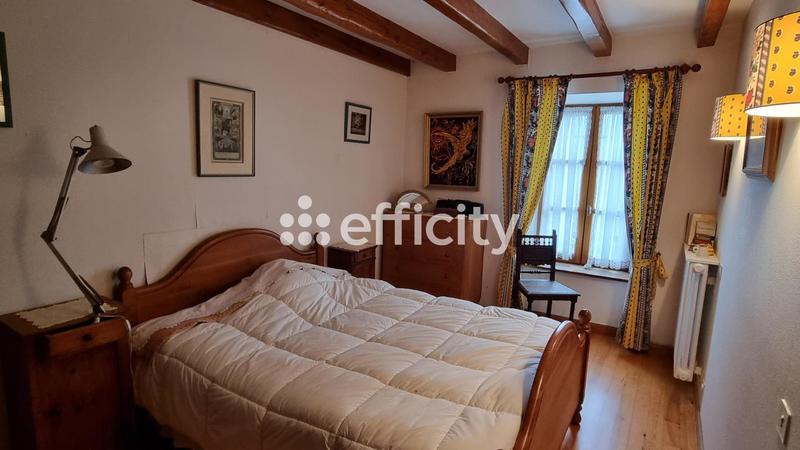 Maison - 96 m² - 6 pièces