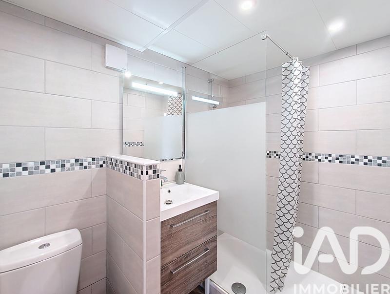 Maison - 230 m² - 6 pièces