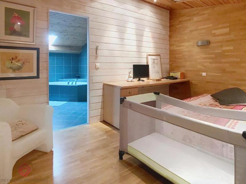 Propriété - 360 m² - 10 pièces