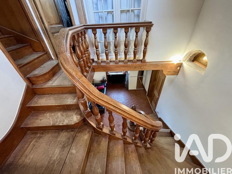 Maison - 282 m² - 14 pièces