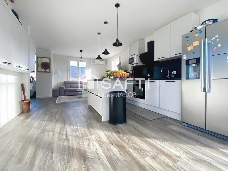 Maison - 101 m² - 5 pièces