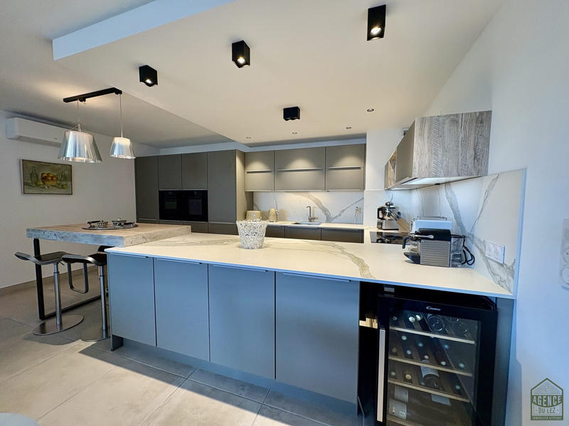 Appartement - 100 m² - 4 pièces