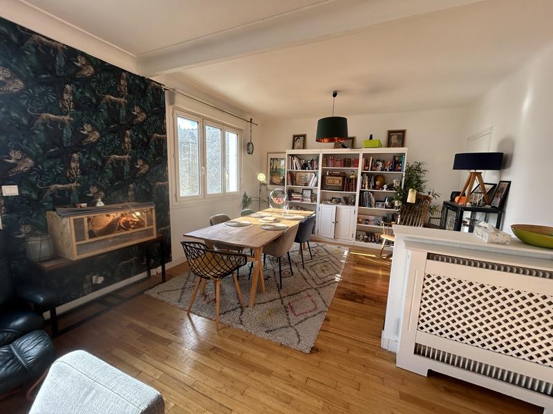 Appartement - 93 m² - 5 pièces