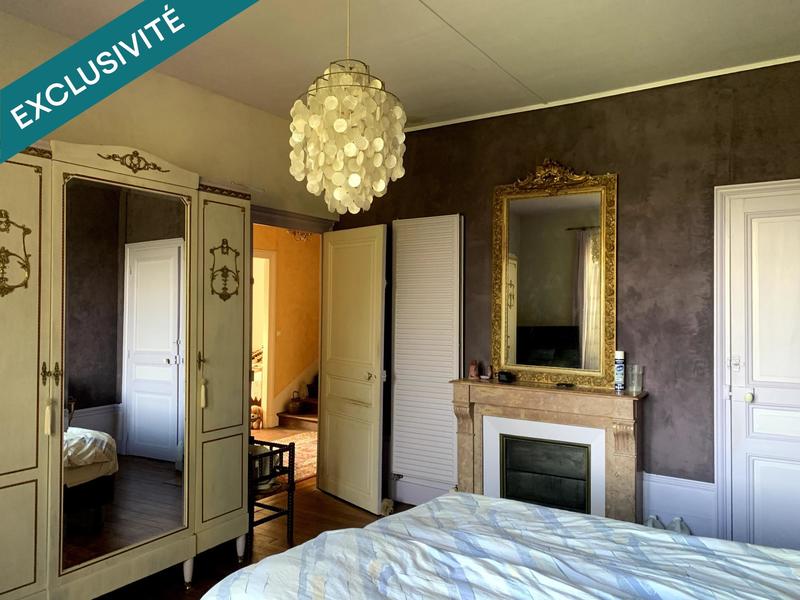 Maison - 274 m² - 11 pièces