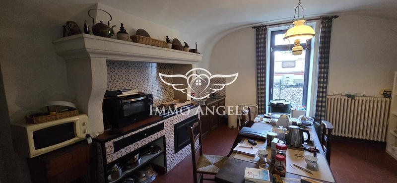 Maison ancienne - 249 m² - 8 pièces