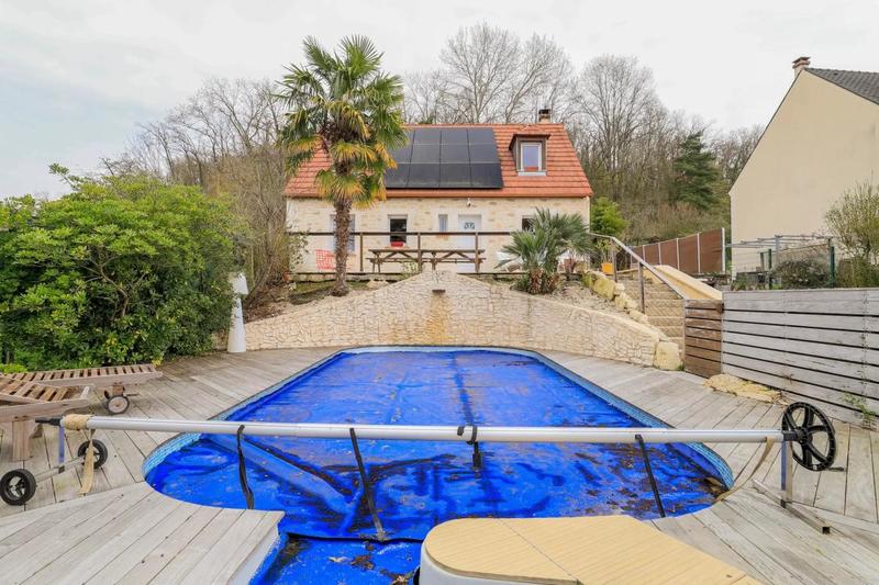 Maison - 180 m² - 6 pièces