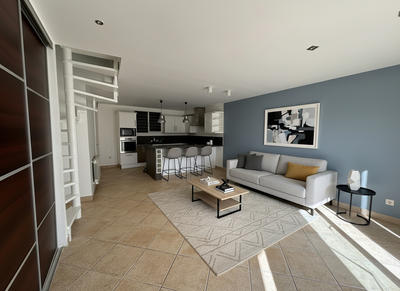 Appartement - 98 m² - 4 pièces