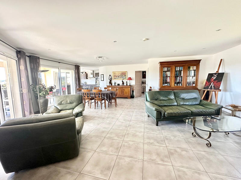 Maison - 150 m² - 4 pièces