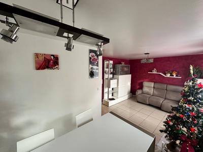 Maison - 75 m² - 4 pièces