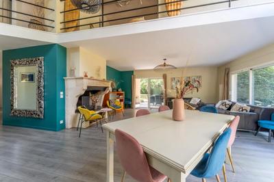 Villa - 218 m² - 7 pièces