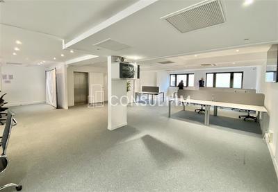Bureau - 131 m²