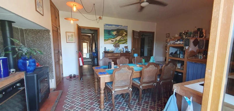 Maison traditionnelle - 290 m² - 6 pièces