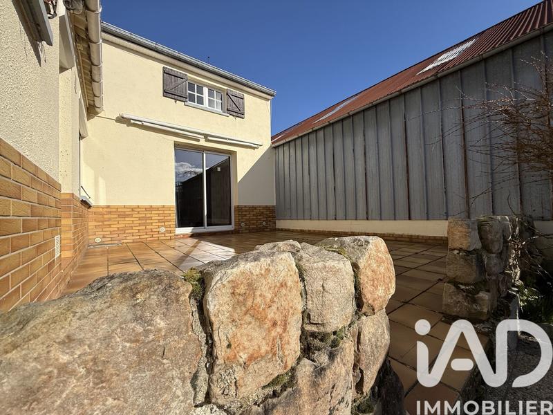 Maison - 100 m² - 5 pièces