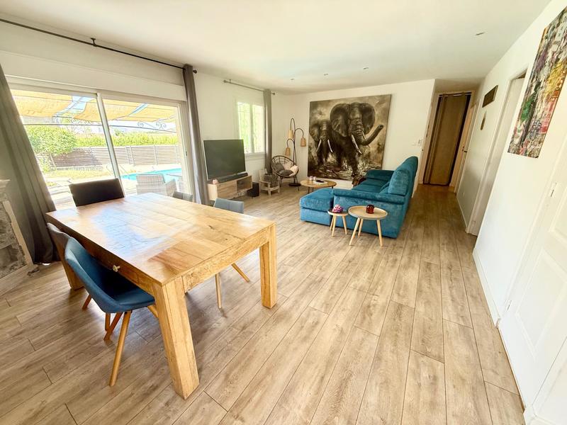 Villa - 159 m² - 6 pièces