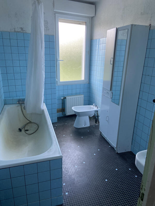 Maison - 230 m² - 6 pièces