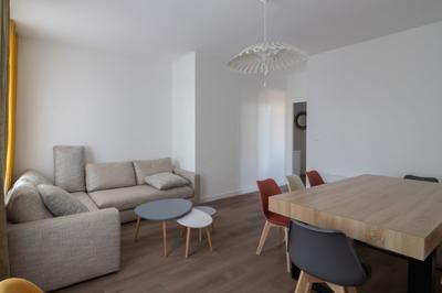 Maison - 174 m² - 9 pièces