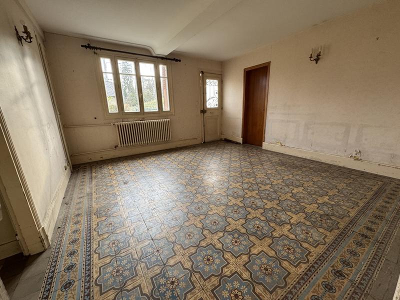 Maison - 175 m² - 7 pièces