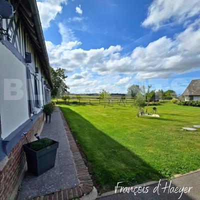 Maison - 143 m² - 6 pièces