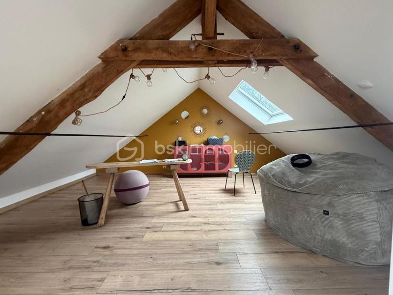 Demeure - 94 m² - 5 pièces