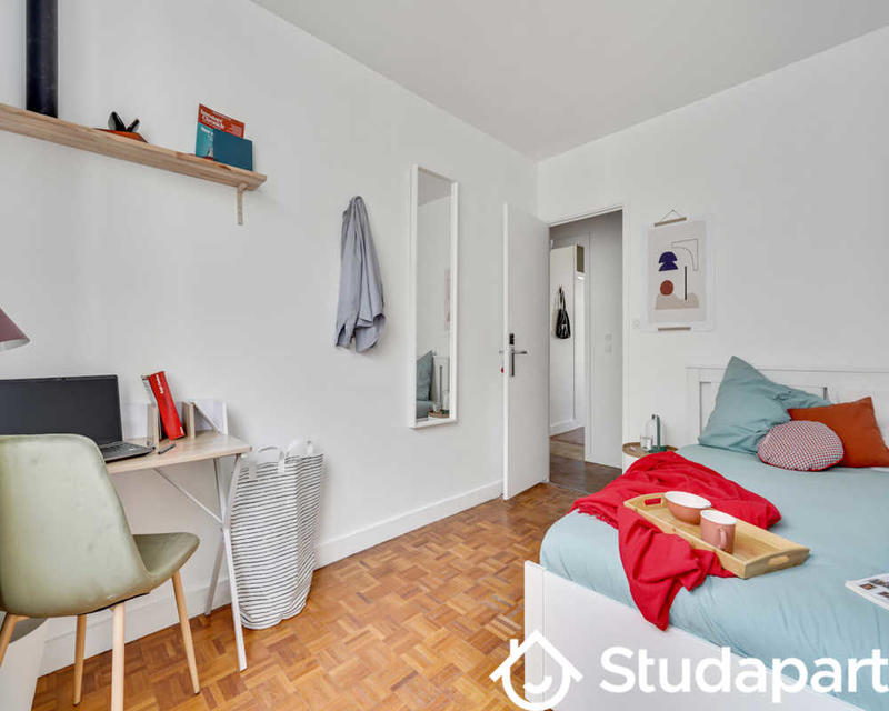 Chambre - 60 m² - 1 pièce