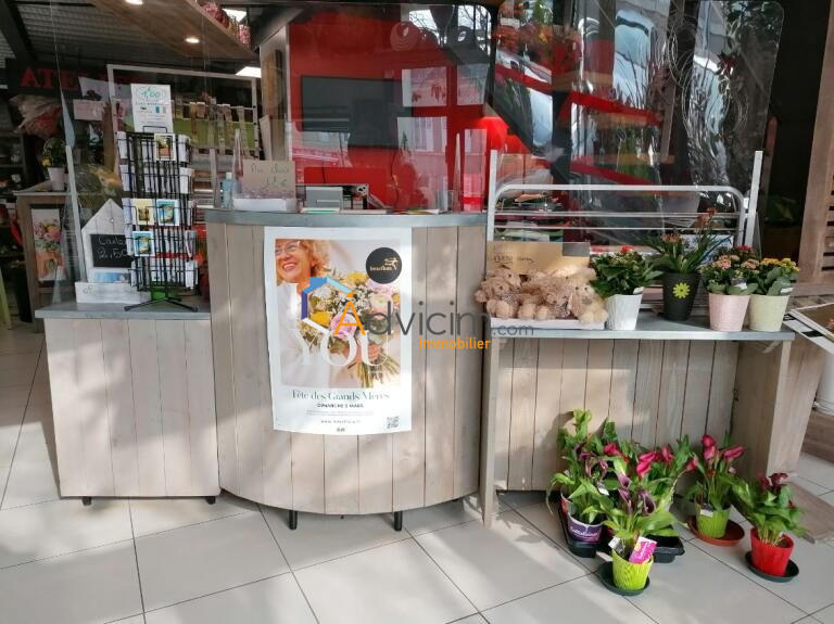 Fonds de commerce - Magasins - 144 m²