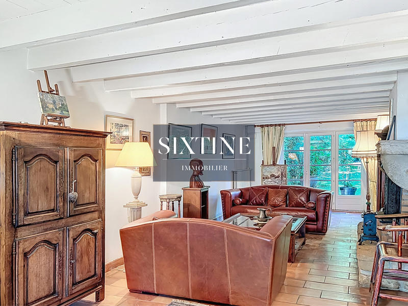 Maison ancienne - 219 m² - 7 pièces